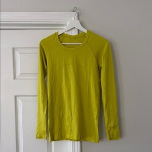 Lululemon Swiftly Tech Long Sleeve Shirt Size 6